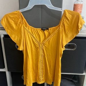 Medium Ambiance Yellow Top